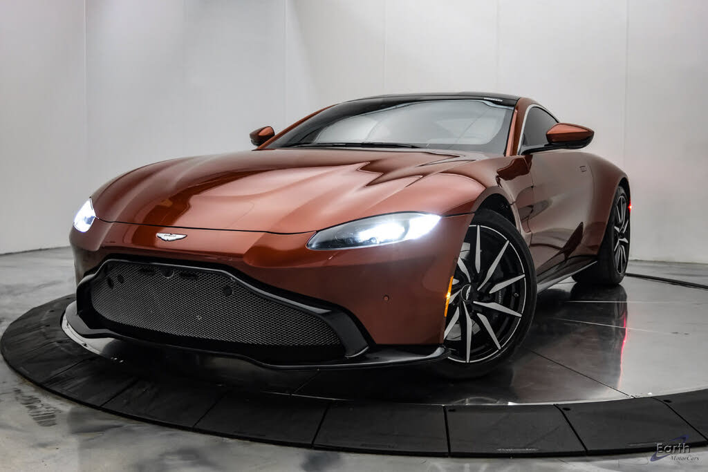 2019 Aston Martin Vantage RWD photo 6