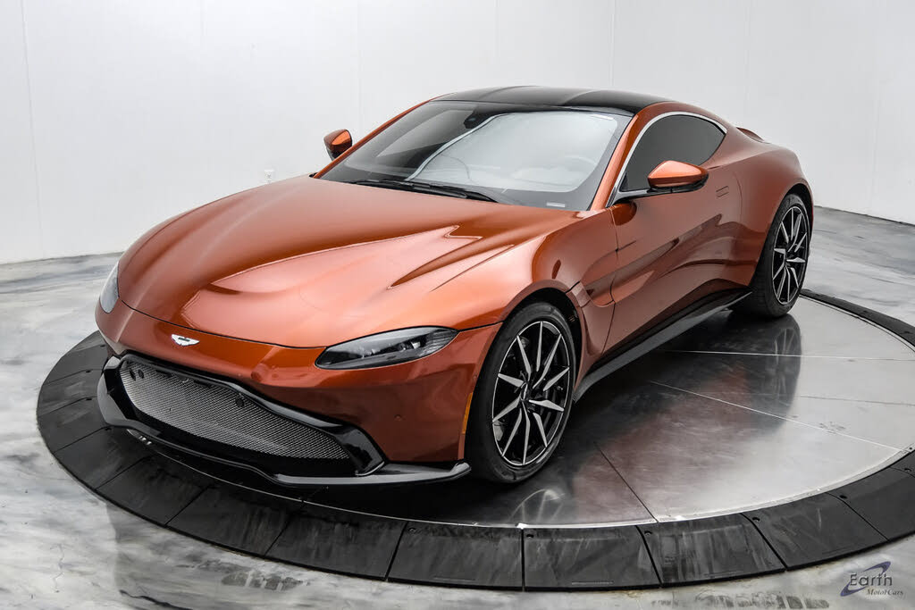 2019 Aston Martin Vantage RWD photo 7