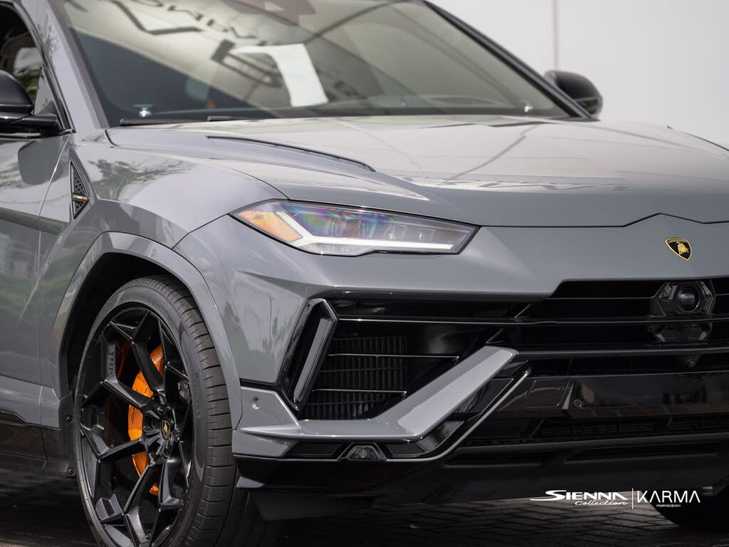 2024 Lamborghini Urus S AWD photo 12