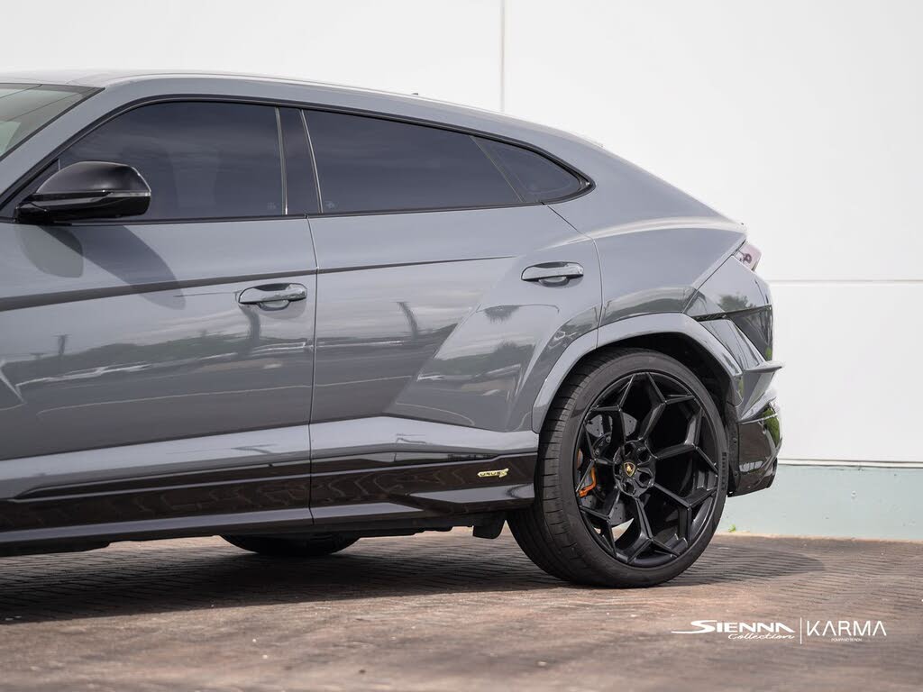 2024 Lamborghini Urus S AWD photo 15