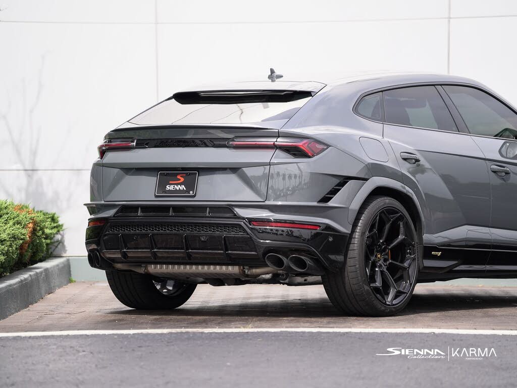 2024 Lamborghini Urus S AWD photo 21