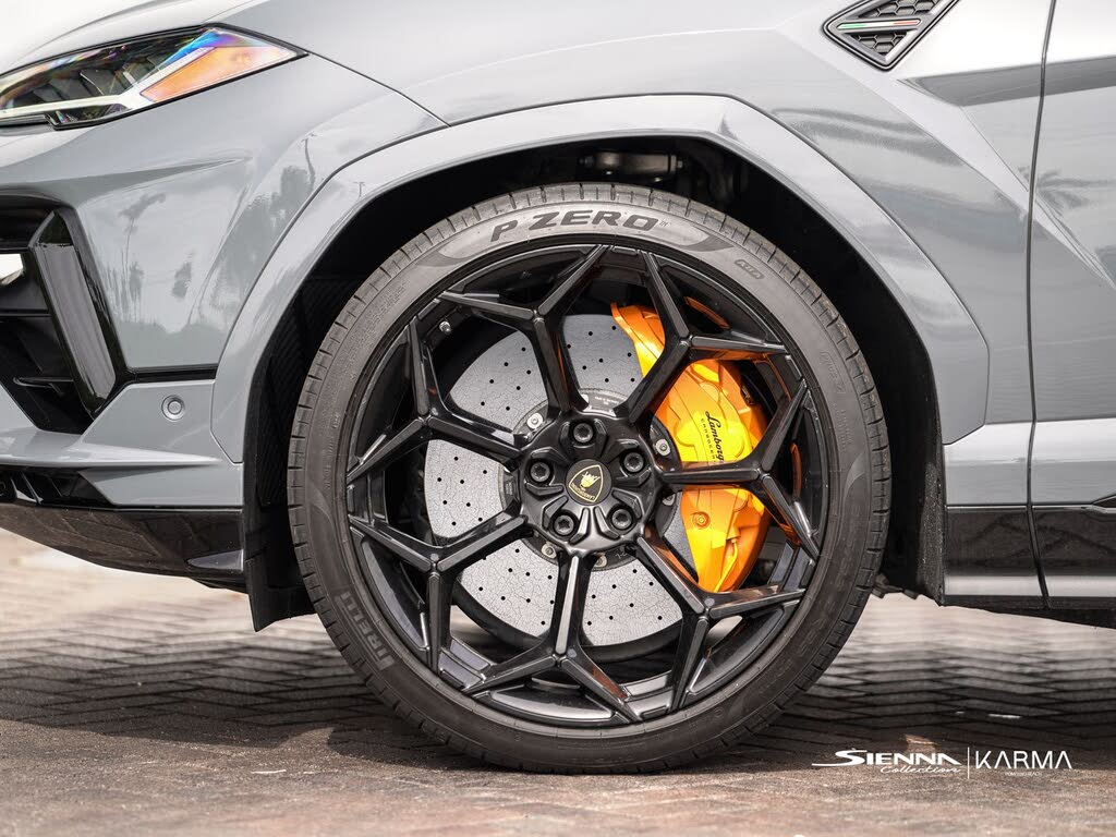 2024 Lamborghini Urus S AWD photo 7