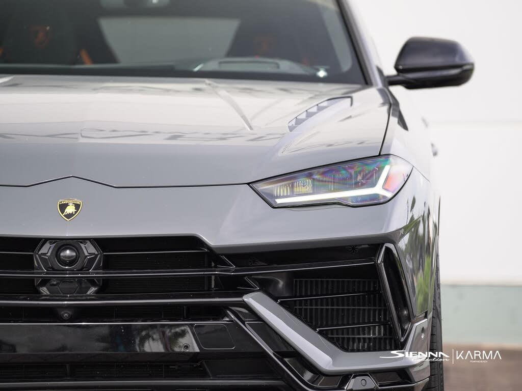 2024 Lamborghini Urus S AWD photo 9