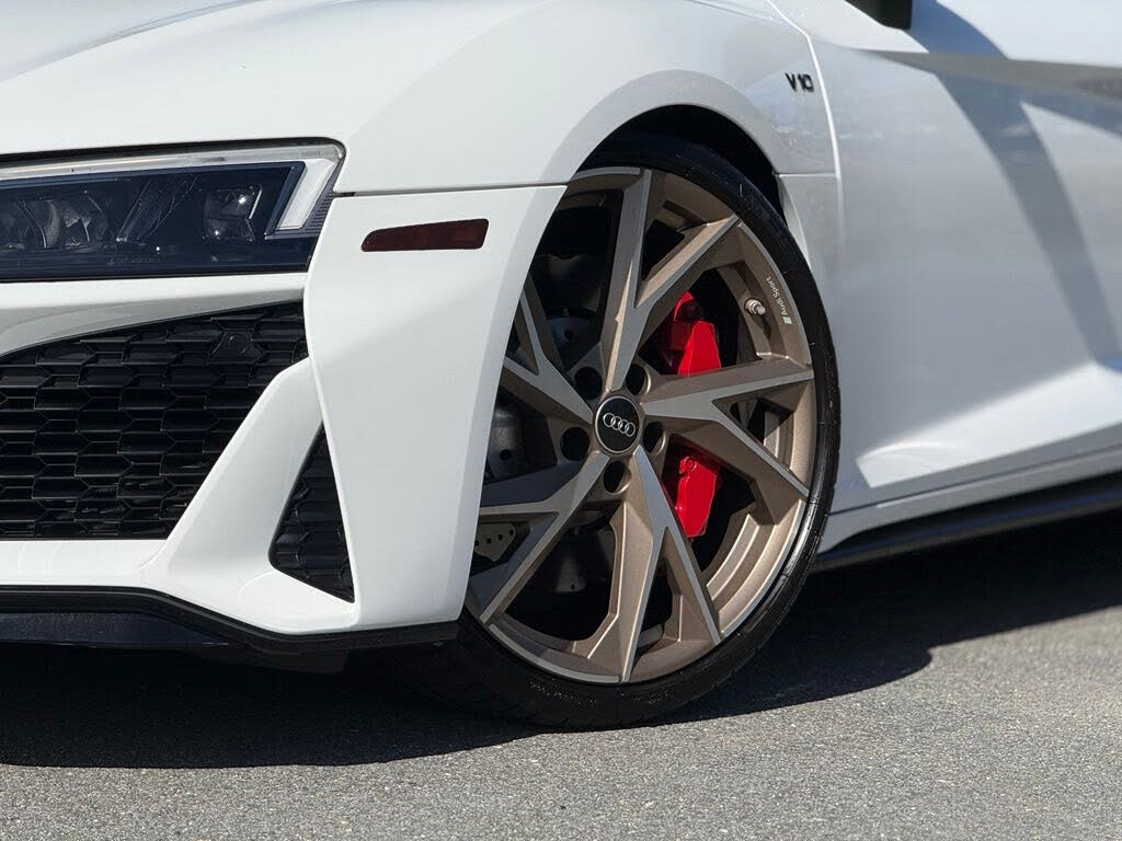 2023 Audi R8 V10 Performance Spyder RWD photo 2 of 24