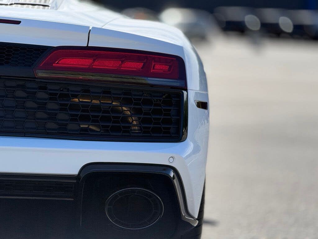 2023 Audi R8 V10 Performance Spyder RWD photo 6 of 24