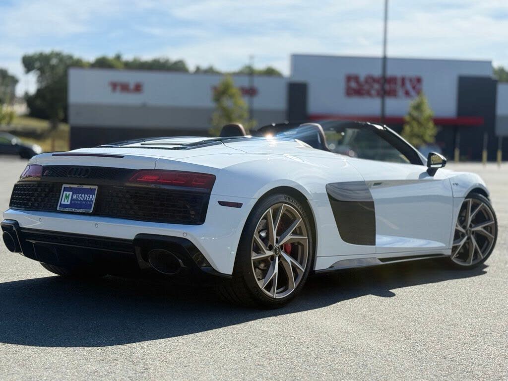 2023 Audi R8 V10 Performance Spyder RWD photo 7 of 24
