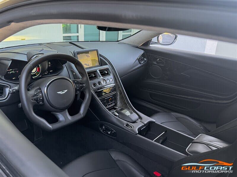 2019 Aston Martin DBS Superleggera Coupe RWD photo 2