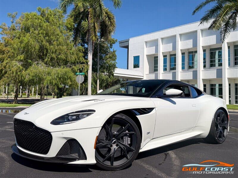 2019 Aston Martin DBS Superleggera Coupe RWD photo 11