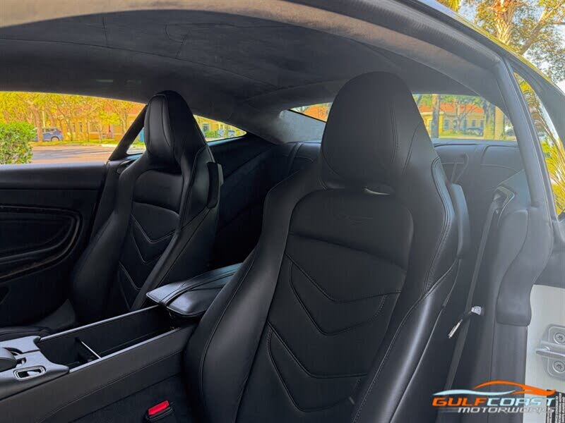 2019 Aston Martin DBS Superleggera Coupe RWD photo 21
