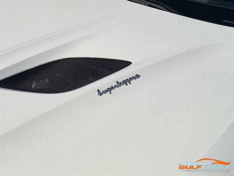 2019 Aston Martin DBS Superleggera Coupe RWD photo 4