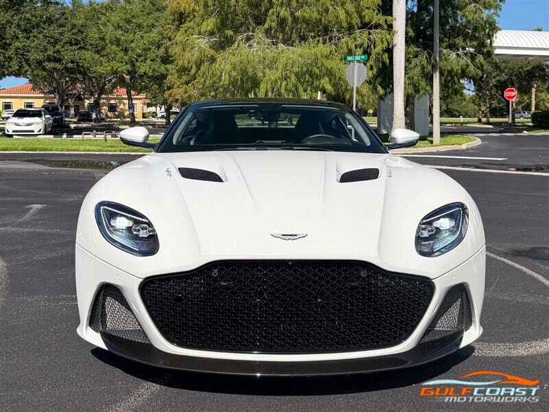 2019 Aston Martin DBS Superleggera Coupe RWD photo 7