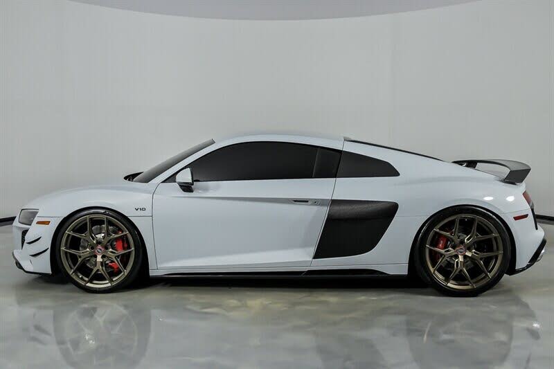 2020 Audi R8 quattro V10 Coupe AWD photo 7 of 24