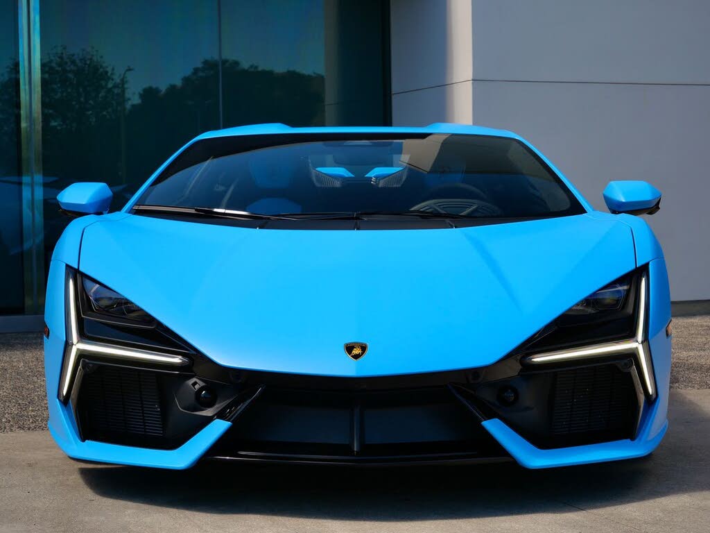 2025 Lamborghini Revuelto AWD photo 5 of 24