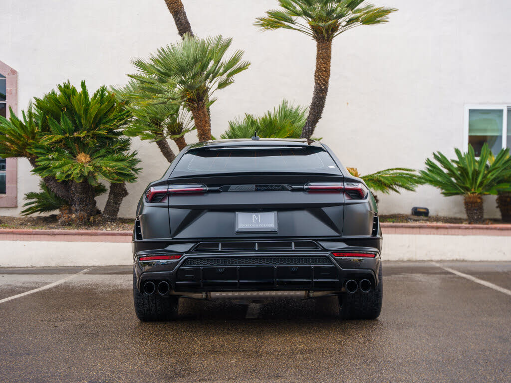 2024 Lamborghini Urus S AWD photo 4