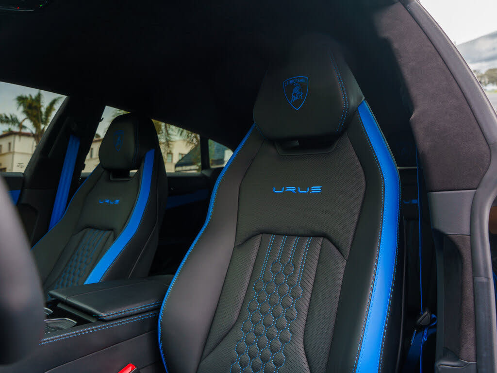 2024 Lamborghini Urus S AWD photo 10
