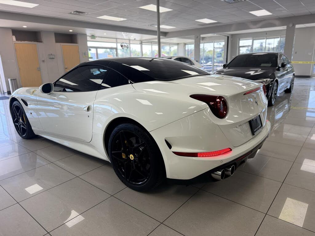 2015 Ferrari California T Roadster photo 8