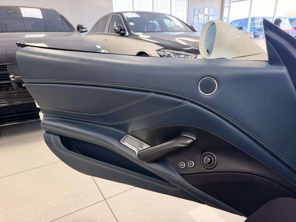 2015 Ferrari California T Roadster photo 10