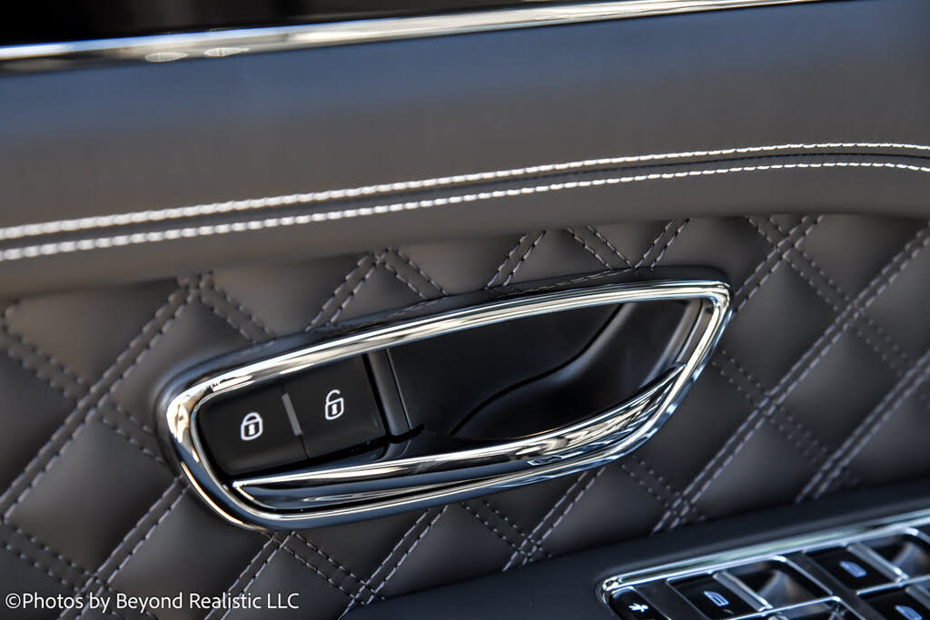 2023 Bentley Bentayga Hybrid AWD photo 20