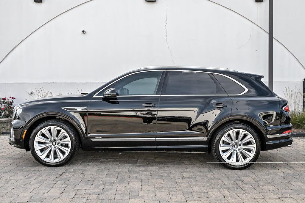 2023 Bentley Bentayga Hybrid AWD photo 10