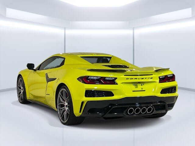 2023 Chevrolet Corvette Z06 3LZ Convertible RWD photo 3