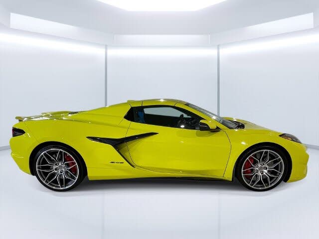 2023 Chevrolet Corvette Z06 3LZ Convertible RWD photo 8