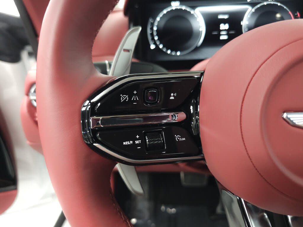 2025 Aston Martin DB12 V8 Coupe RWD photo 13 of 24