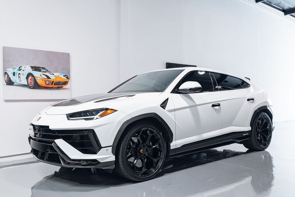 2024 Lamborghini Urus Performante AWD
