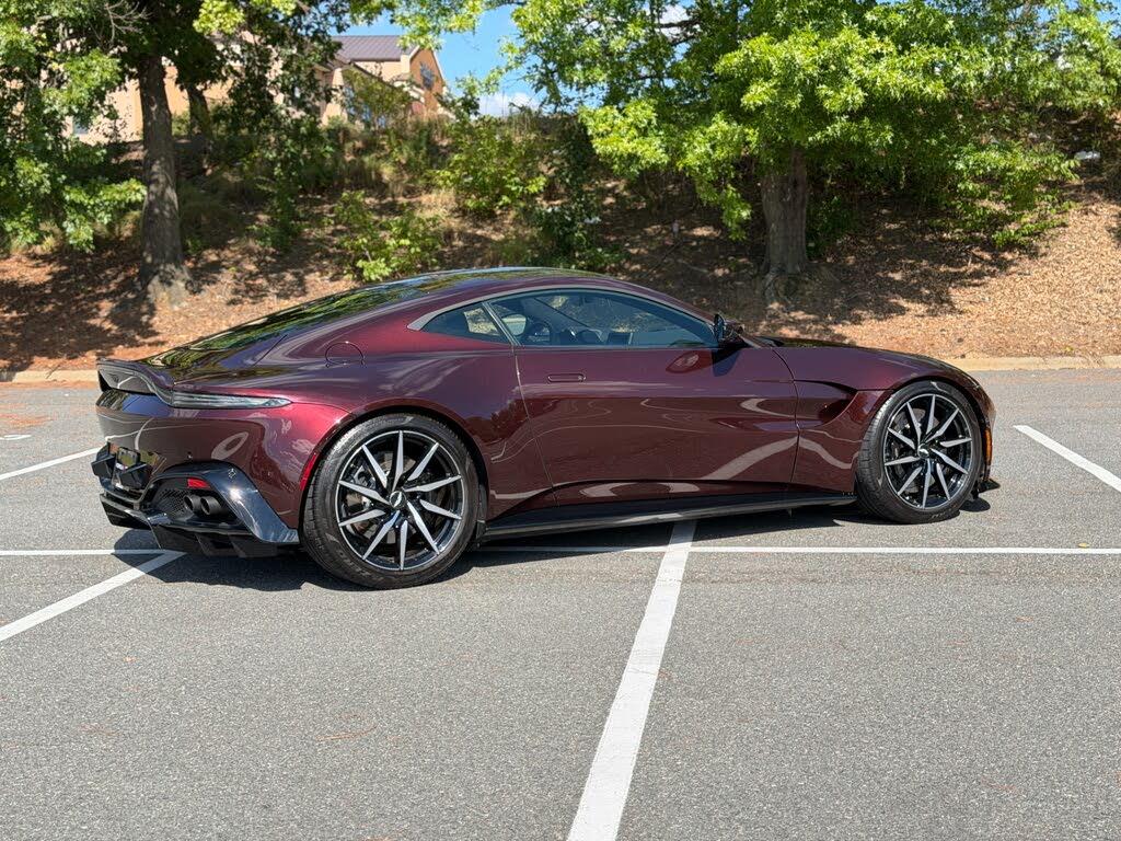 2020 Aston Martin Vantage RWD photo 13