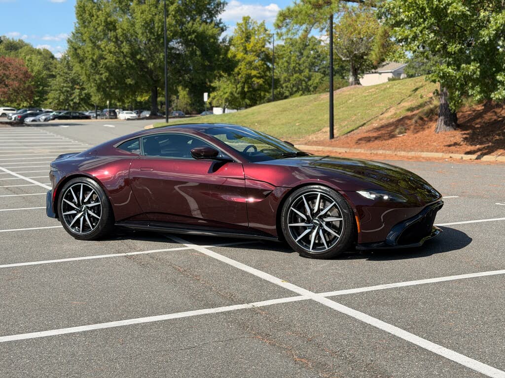 2020 Aston Martin Vantage RWD photo 15