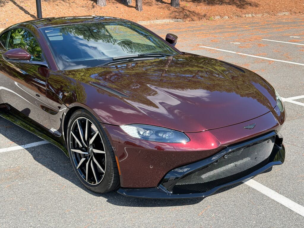 2020 Aston Martin Vantage RWD photo 17