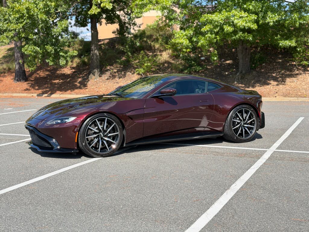 2020 Aston Martin Vantage RWD photo 5