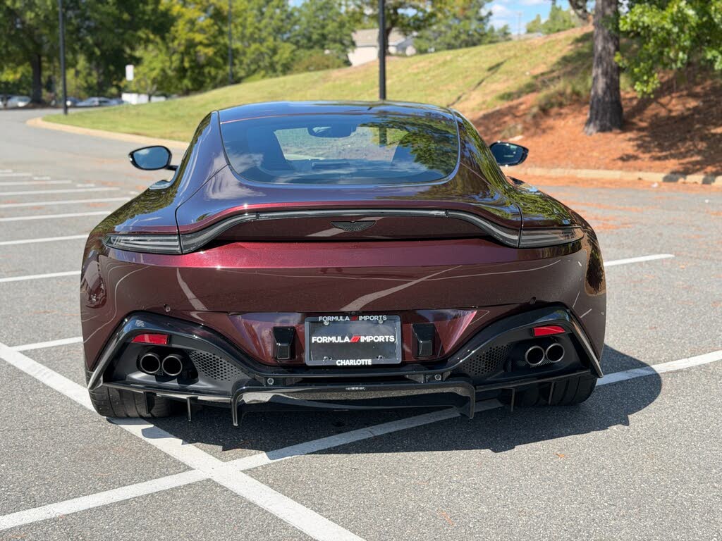2020 Aston Martin Vantage RWD photo 10