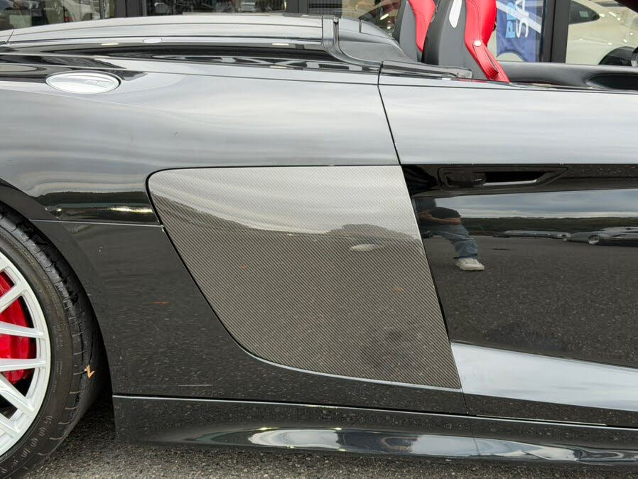 2017 Audi R8 quattro V10 Spyder AWD photo 13 of 24