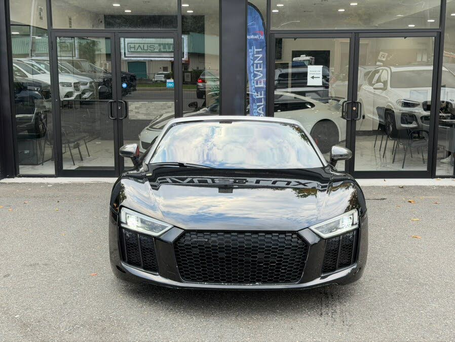 2017 Audi R8 quattro V10 Spyder AWD photo 9 of 24