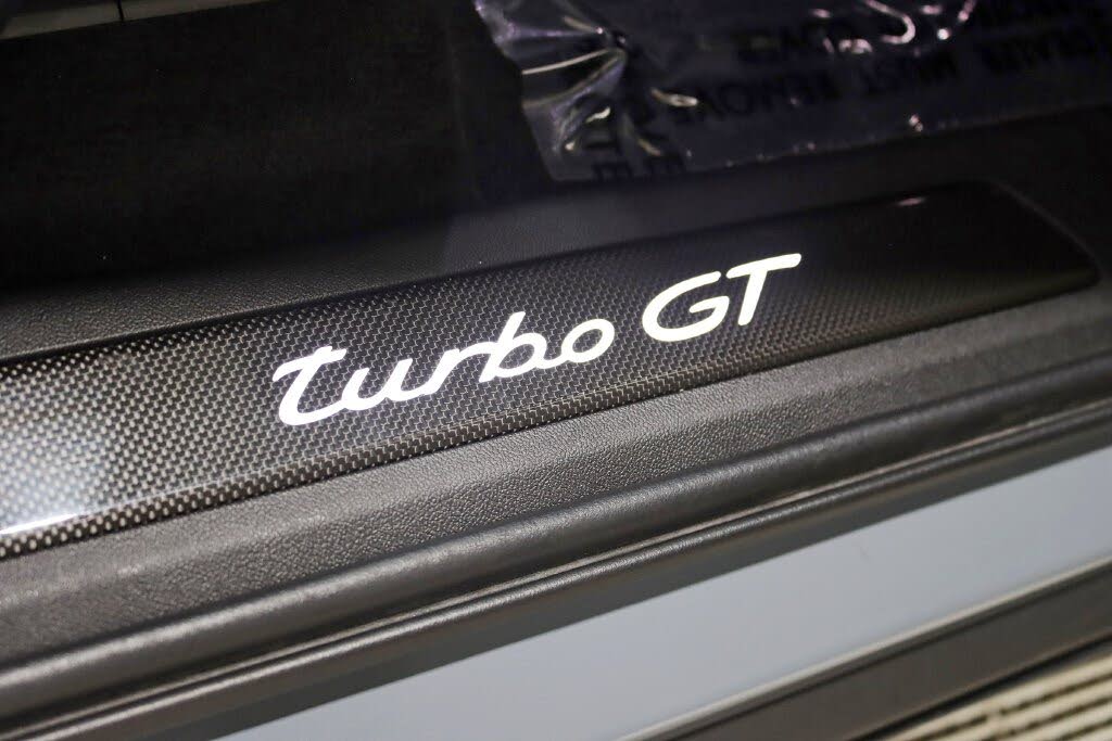 2023 Porsche Cayenne Turbo GT AWD photo 19 of 24