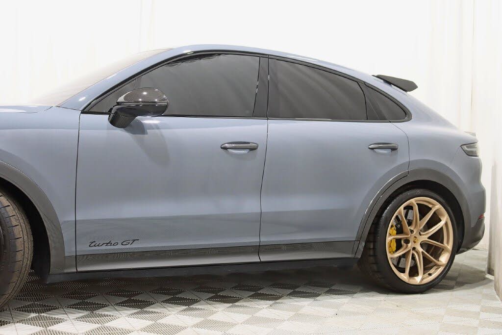 2023 Porsche Cayenne Turbo GT AWD photo 3 of 24