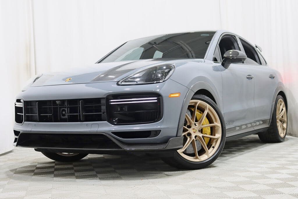 2023 Porsche Cayenne Turbo GT AWD photo 7 of 24