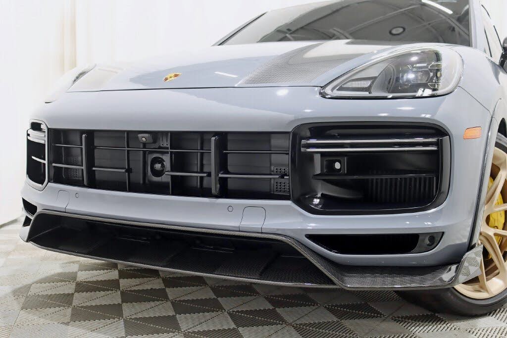 2023 Porsche Cayenne Turbo GT AWD photo 9 of 24