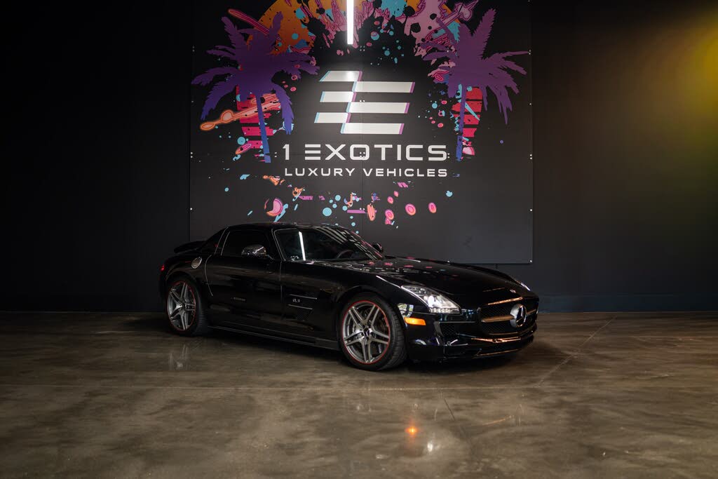 2012 Mercedes-Benz SLS AMG photo 3