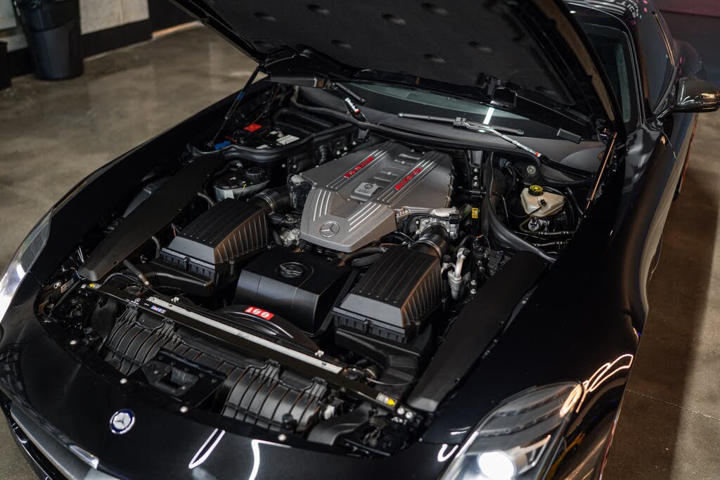 2012 Mercedes-Benz SLS AMG photo 22