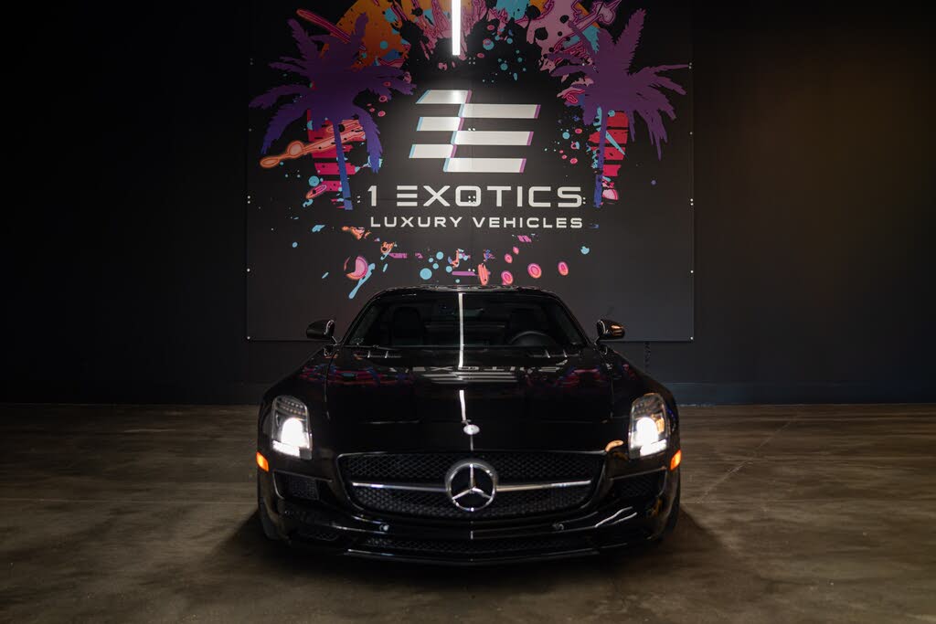 2012 Mercedes-Benz SLS AMG photo 4