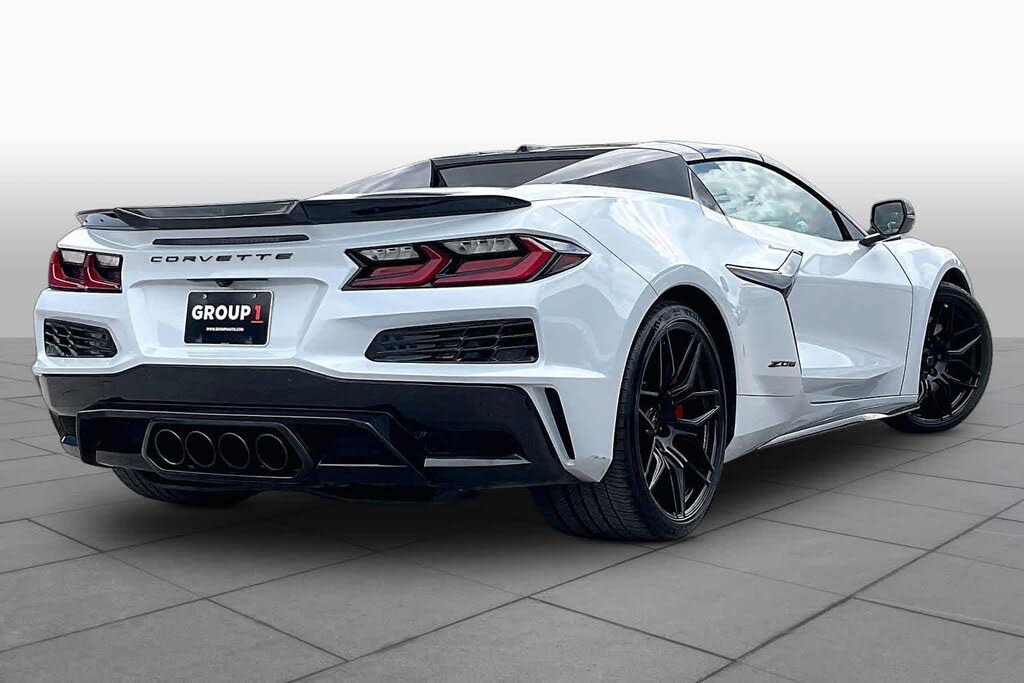 2024 Chevrolet Corvette Z06 3LZ Convertible RWD photo 13