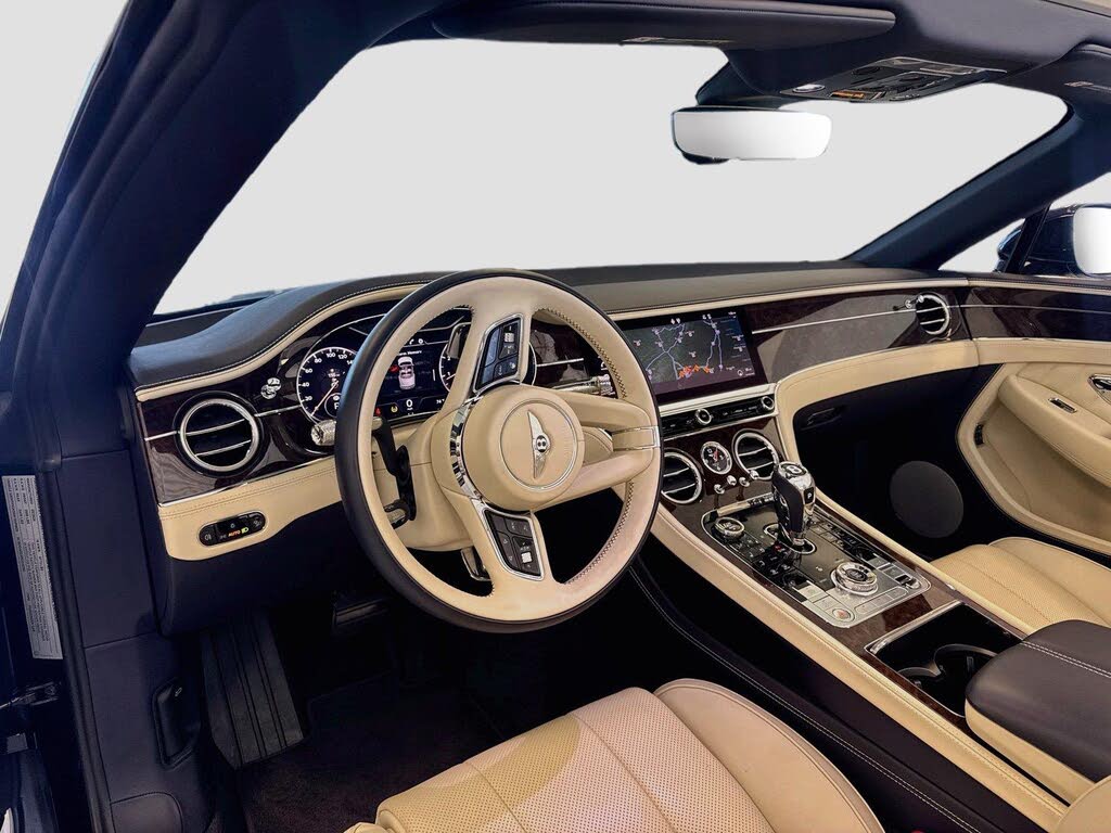 2024 Bentley Continental GTC V8 AWD photo 12