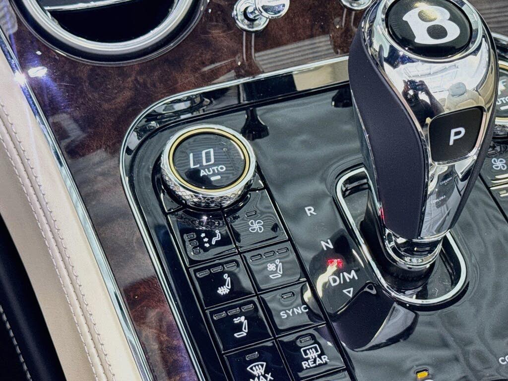 2024 Bentley Continental GTC V8 AWD photo 21