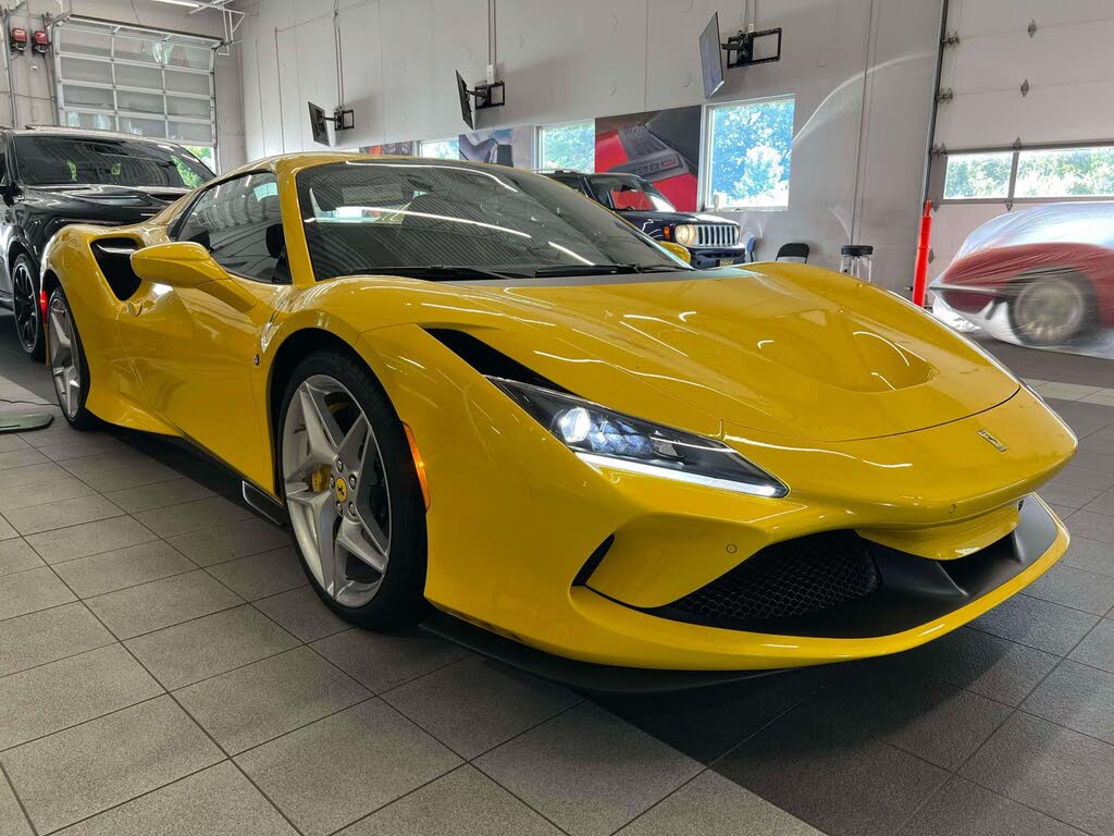 2022 Ferrari F8 Spider RWD