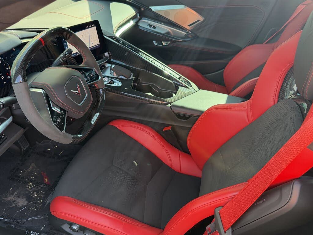 2025 Chevrolet Corvette Z06 3LZ Convertible RWD photo 4