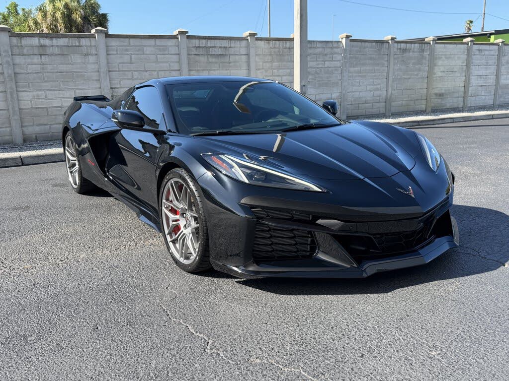 2025 Chevrolet Corvette Z06 3LZ Convertible RWD photo 8
