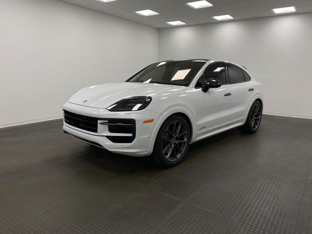 2025 Porsche Cayenne Coupe GTS AWD