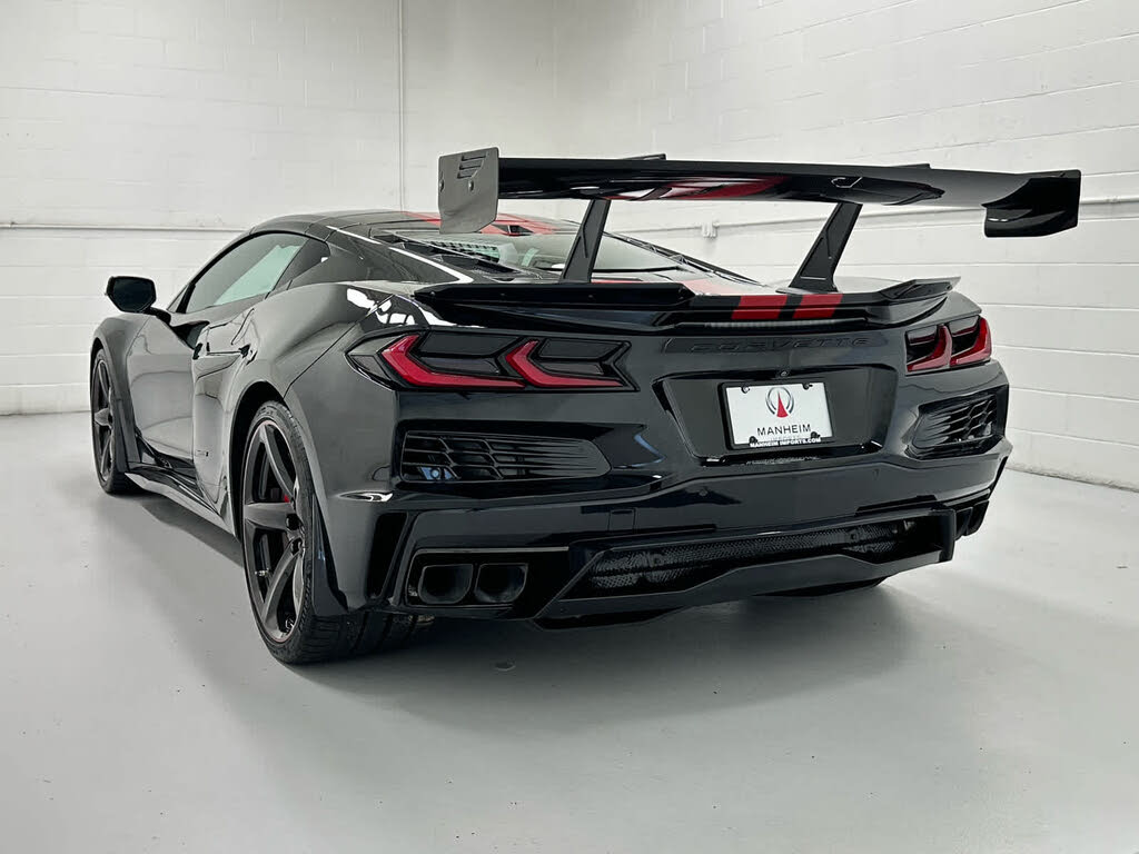 2024 Chevrolet Corvette Z06 3LZ Coupe RWD photo 8
