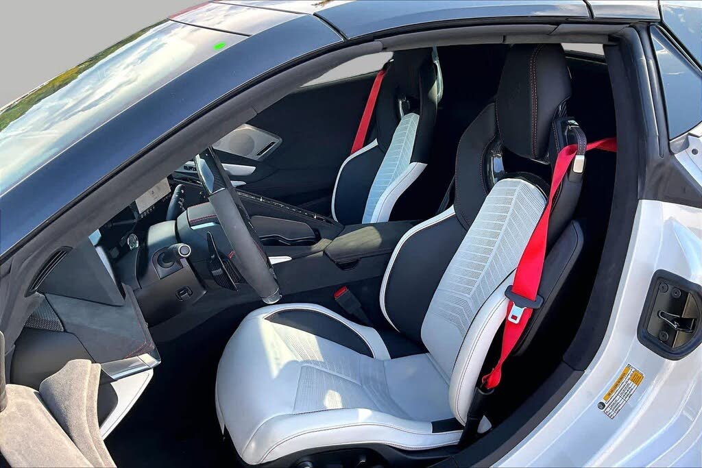 2023 Chevrolet Corvette Z06 3LZ Convertible RWD photo 7